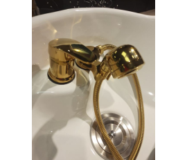 Смеситель с установочным комплектом (золото)